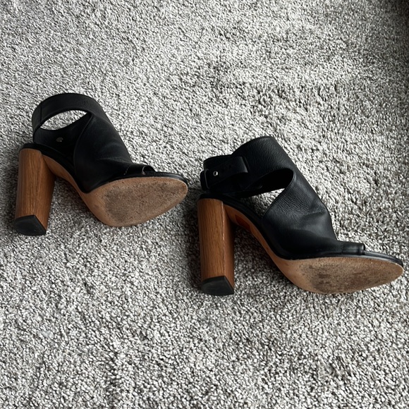 Vince Addie Block Heels (so comfortable!) - Picture 7 of 8